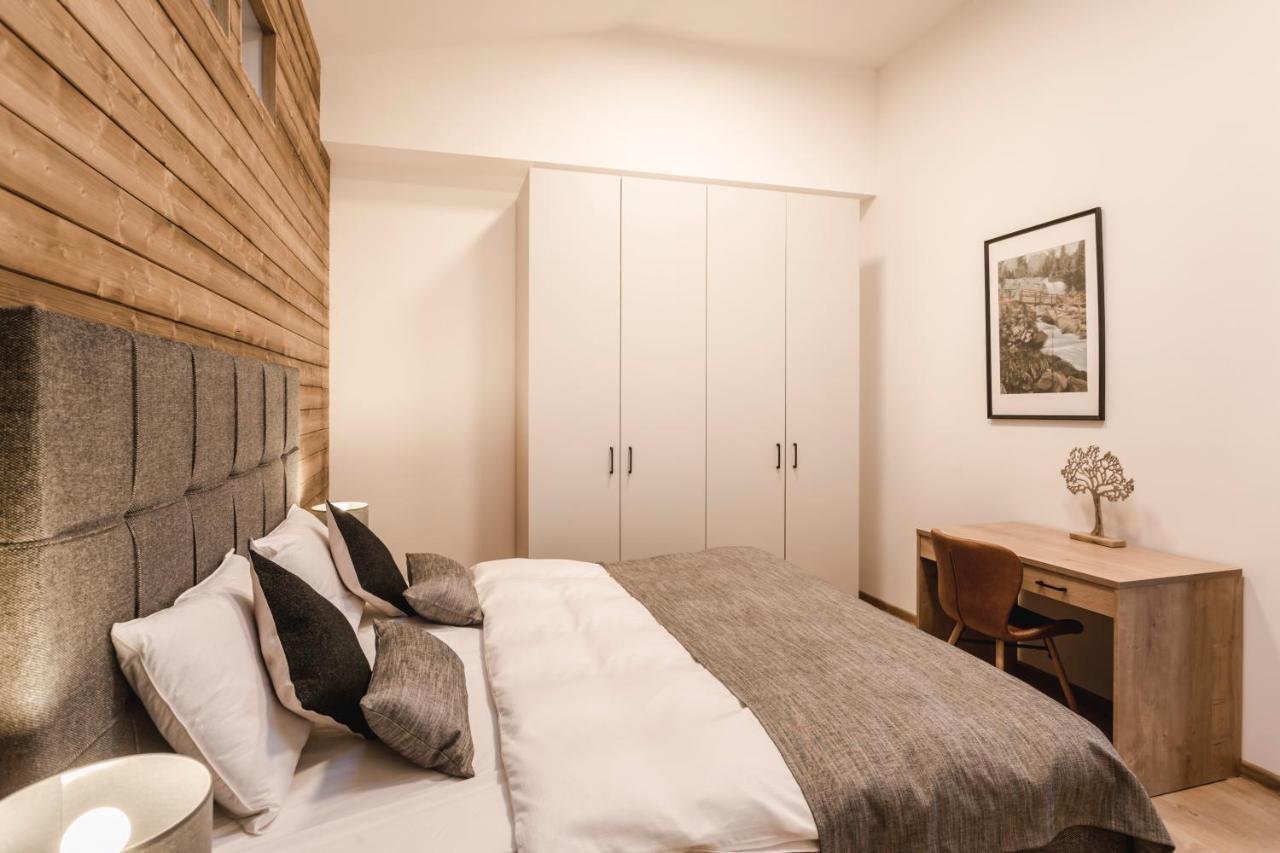 Hotel Arietes Marmont
