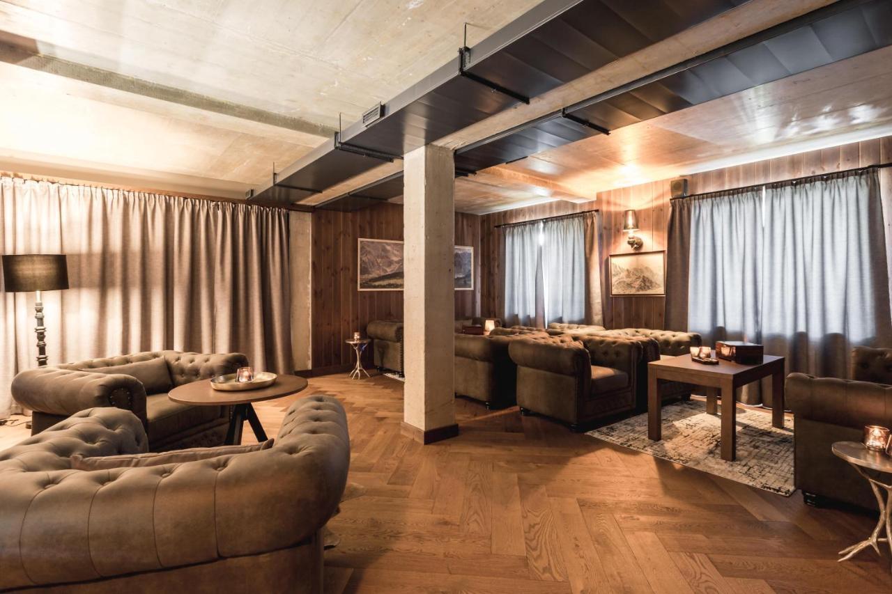 Arietes Marmont Hotel